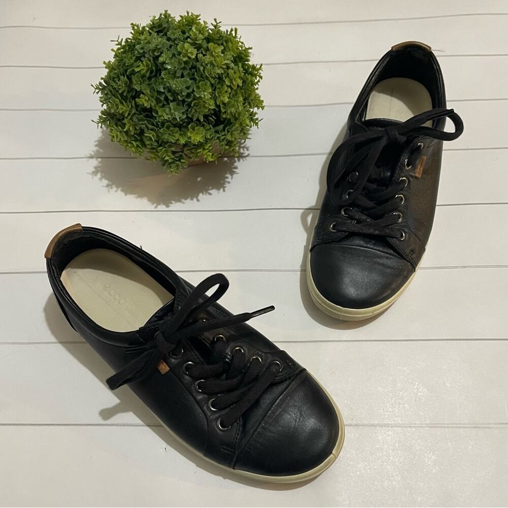 ECCO Black Leather Lave Up Sneakers Shoes Women’s Size‎ EY 38 US 7